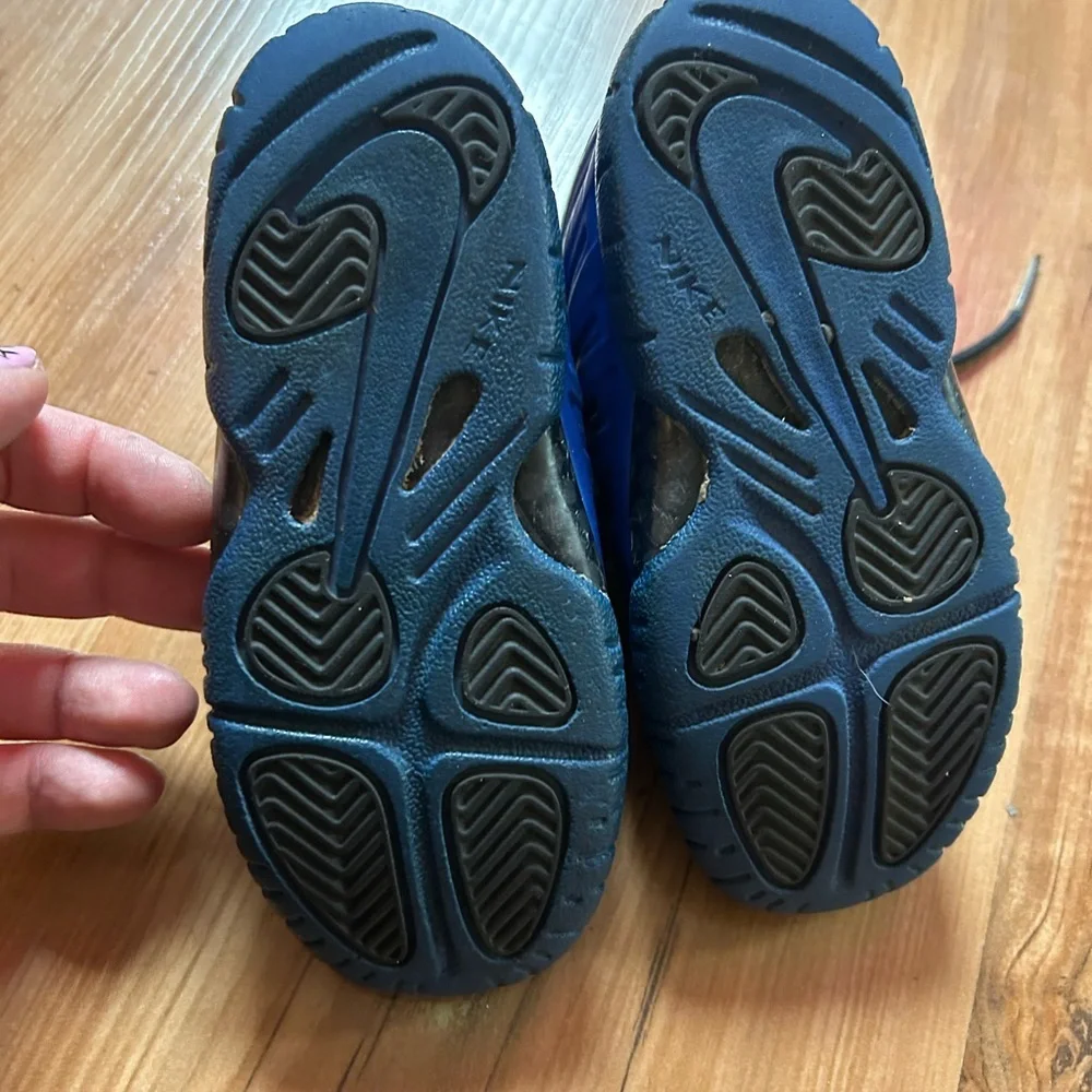 Nike 8C Kids Blue and Black Sneakers little posite Royal Blue Shoes